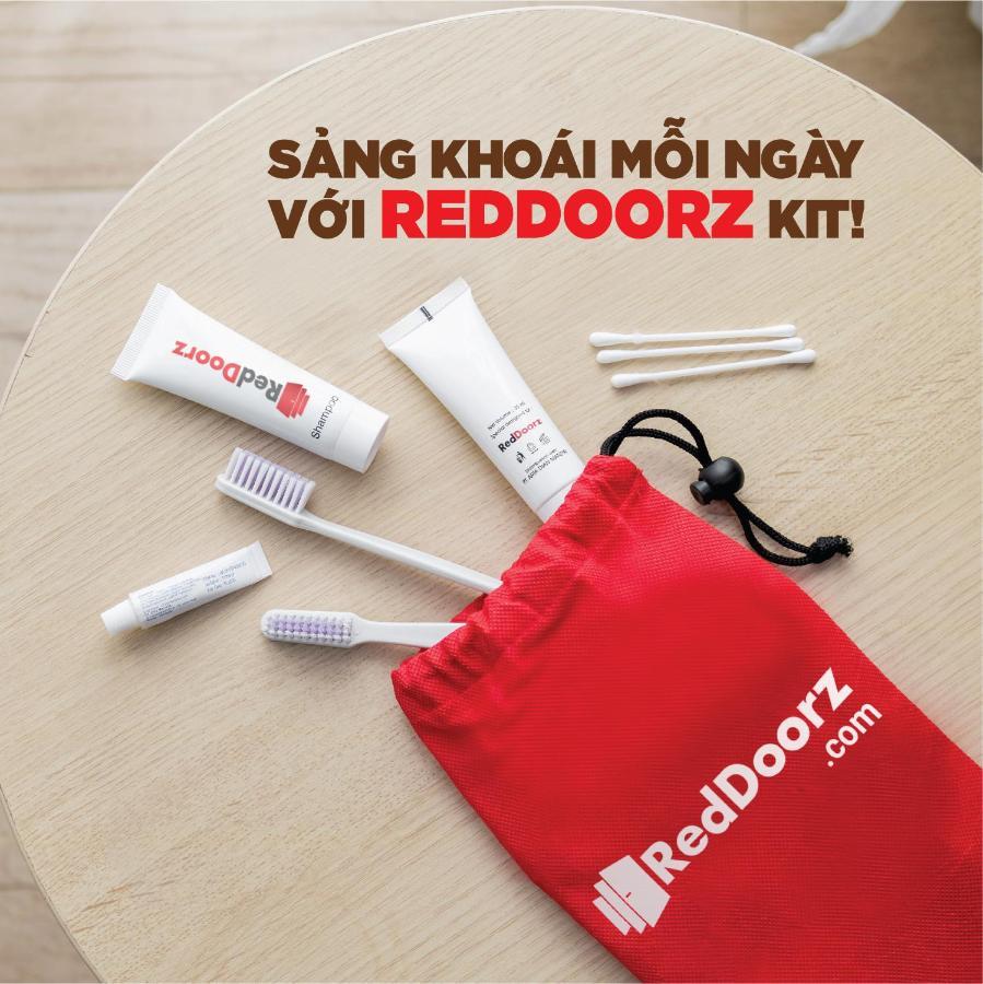 Reddoorz Bamboo Saigon Hotel Su Van Hanh Хошимин Екстериор снимка